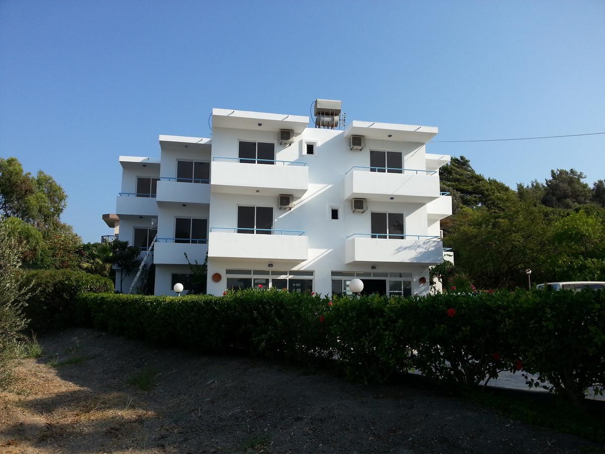 Saint George Ecotel Kalavárda Exterior photo