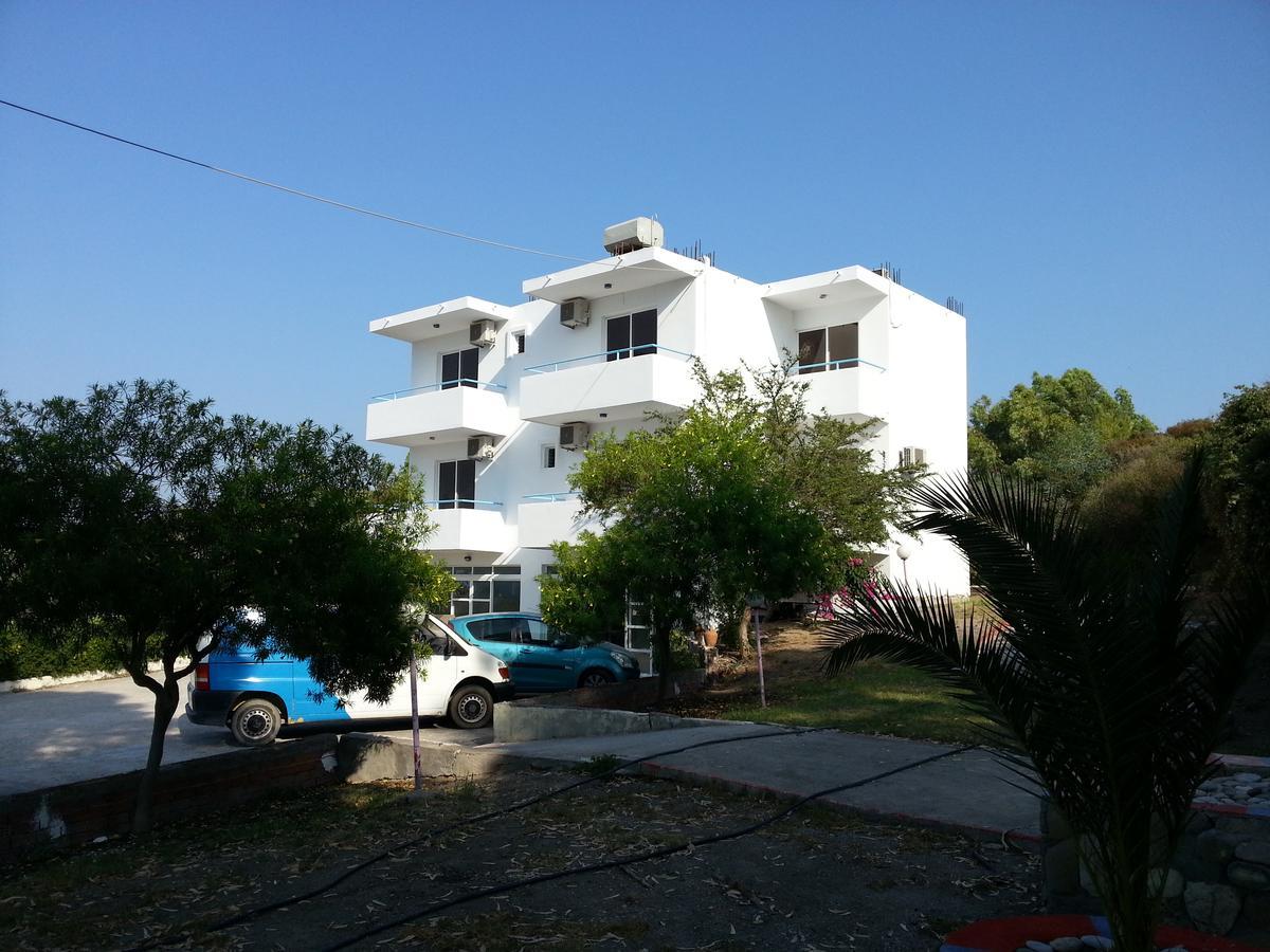 Saint George Ecotel Kalavárda Exterior photo