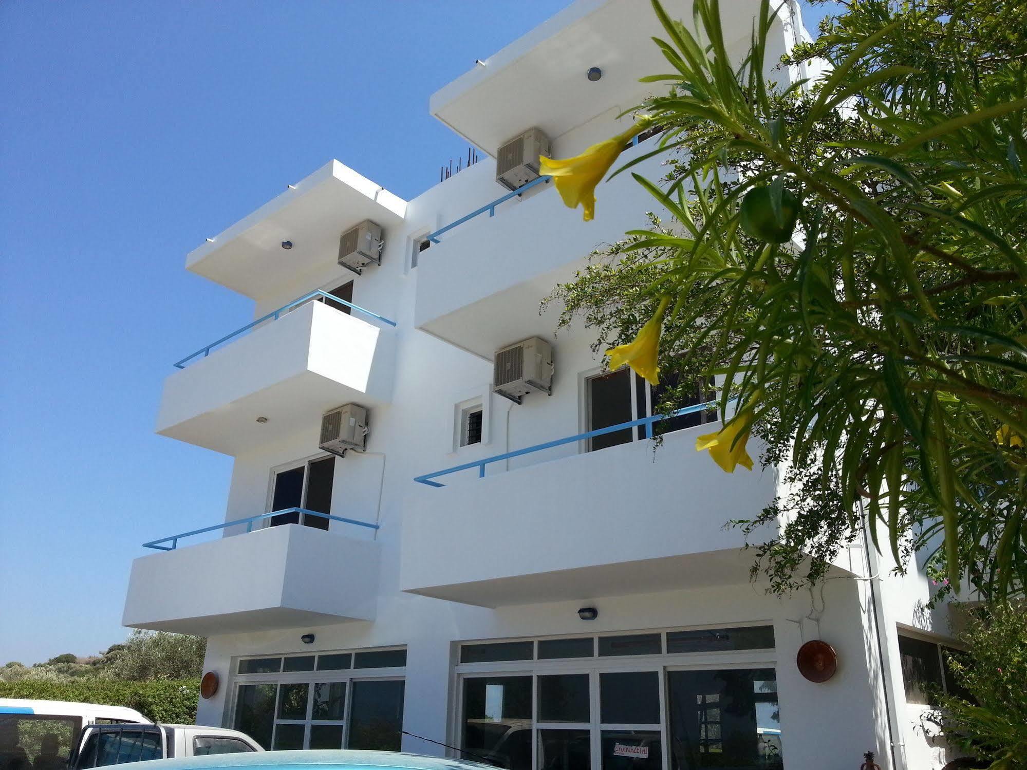 Saint George Ecotel Kalavárda Exterior photo